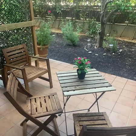 Konukevi Jardin Costa Brava *